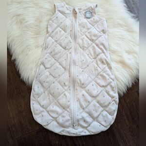 Dreamland Baby Cozy White Quilted Baby Sleeping Bag Size Small 0-6 Months